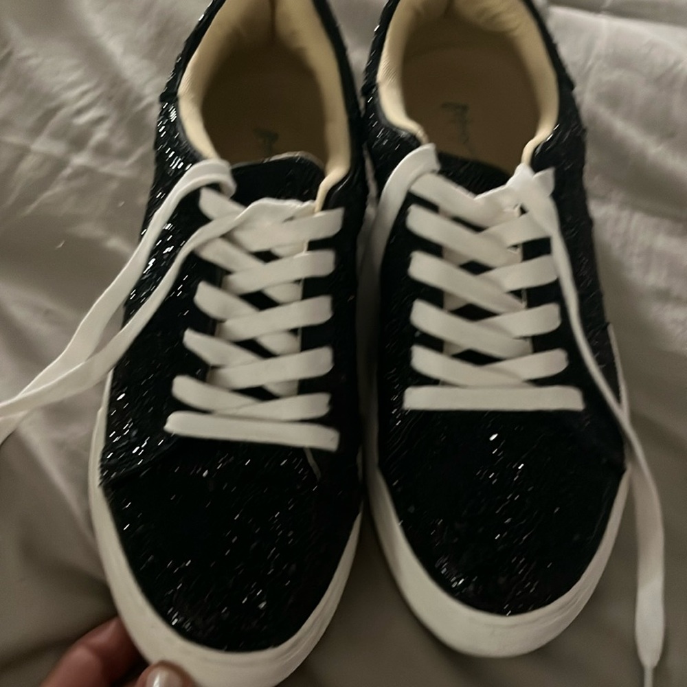 Betsy Johnson Black sparkly  sneakers size 9.